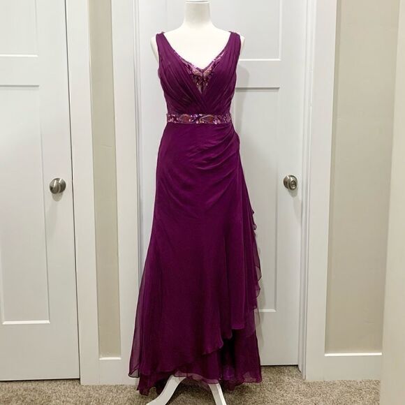 New Vintage Elegant Silk Gown with Beaded Sequins And Velvet Embroidery - Picture 1 of 16